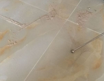 永平瓷砖空鼓维修公司分享粘合剂选择不当在瓷砖铺贴过程中可能导致以下问题