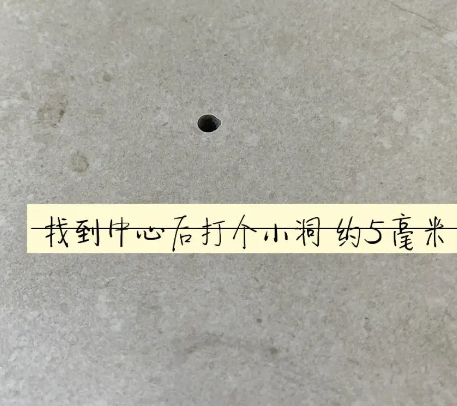 永平瓷砖空鼓维修公司专业解答在瓷砖铺贴过程中，如果砂料搅拌不均匀，将会带来以下问题